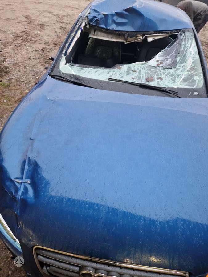 Audi A5 Dalis siunčiame variklis dirbo gerai