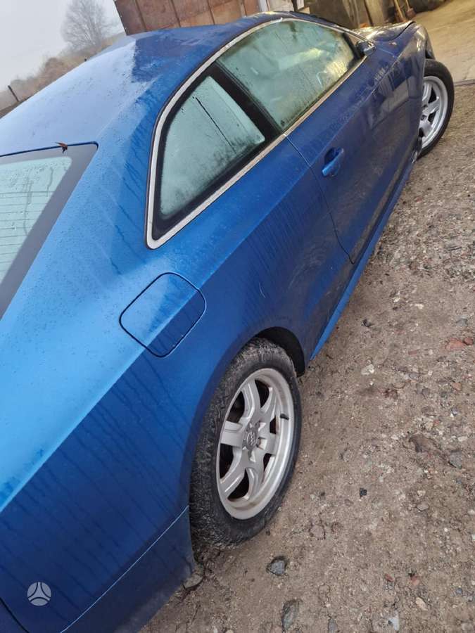 Audi A5 Dalis siunčiame variklis dirbo gerai