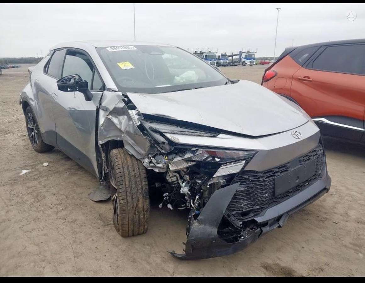 Toyota C-HR Dalimis