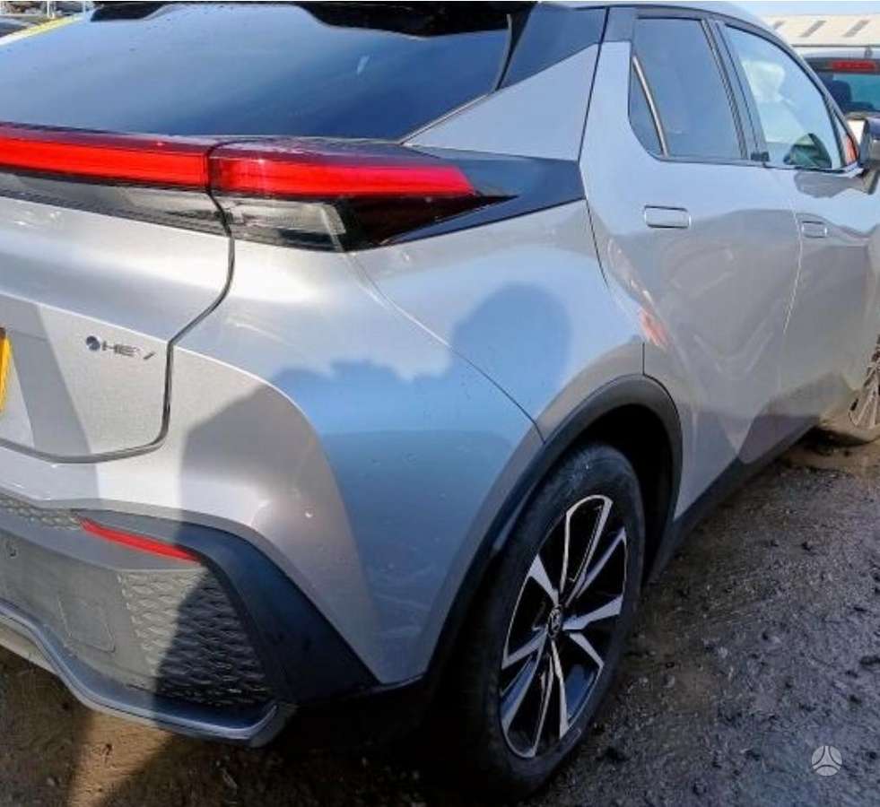Toyota C-HR Dalimis