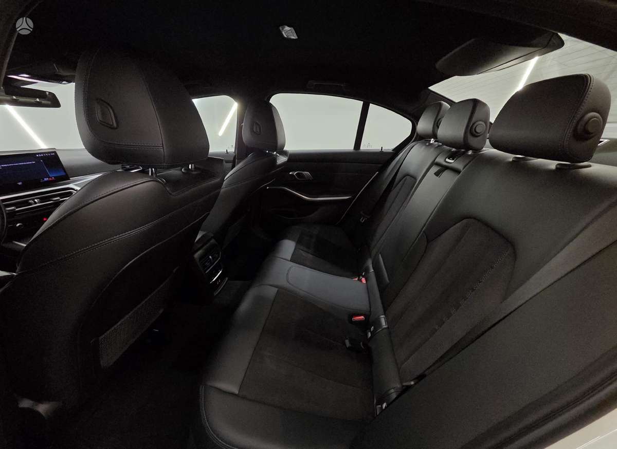 BMW 320, 2.0 l., Седан