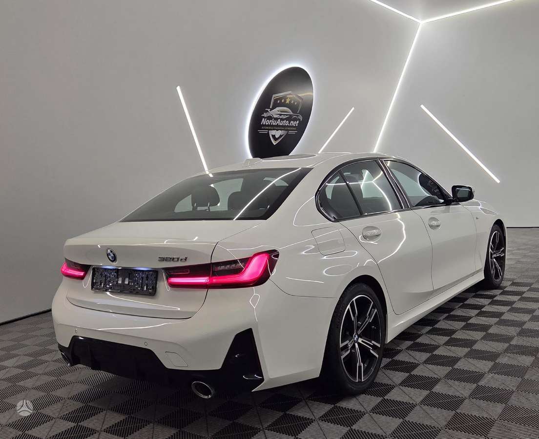 BMW 320, 2.0 l., Седан