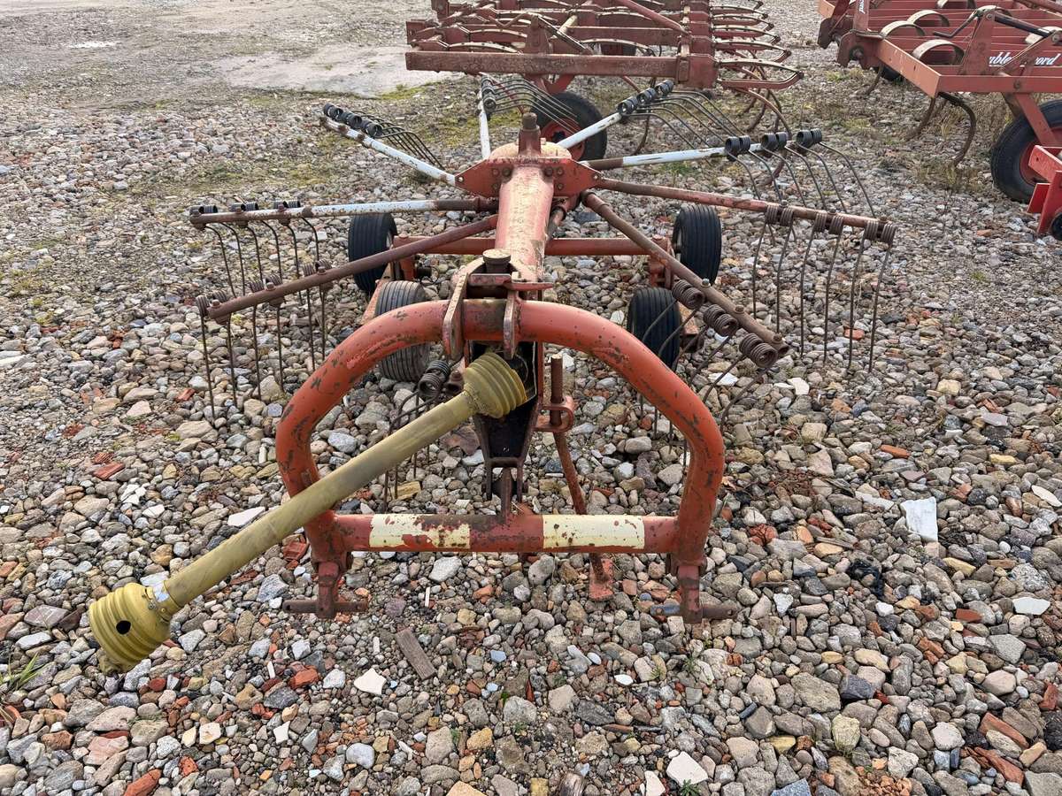 Kuhn 300, грабли