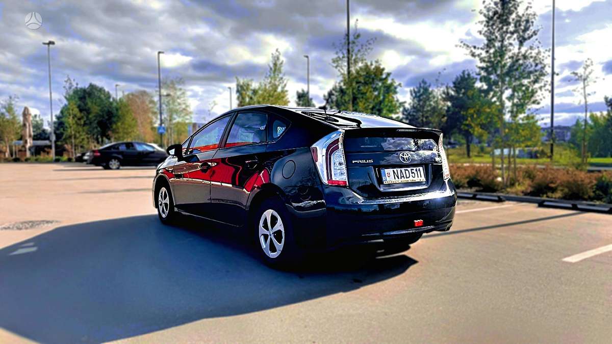 Toyota Prius, 1.8 l., hečbekas