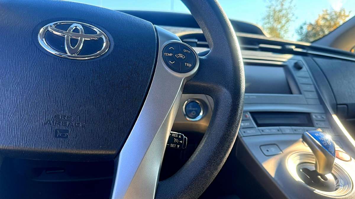 Toyota Prius, 1.8 l., hatchback