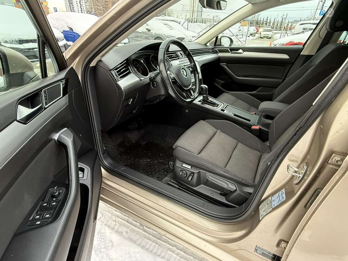 Volkswagen Passat, 1.4 l., Седан