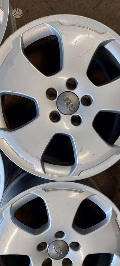 Audi, vieglmetāla, R17