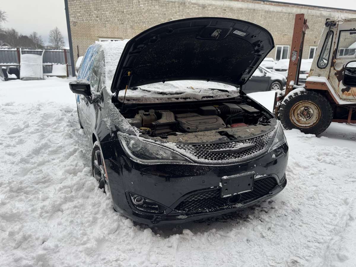 Chrysler Pacifica