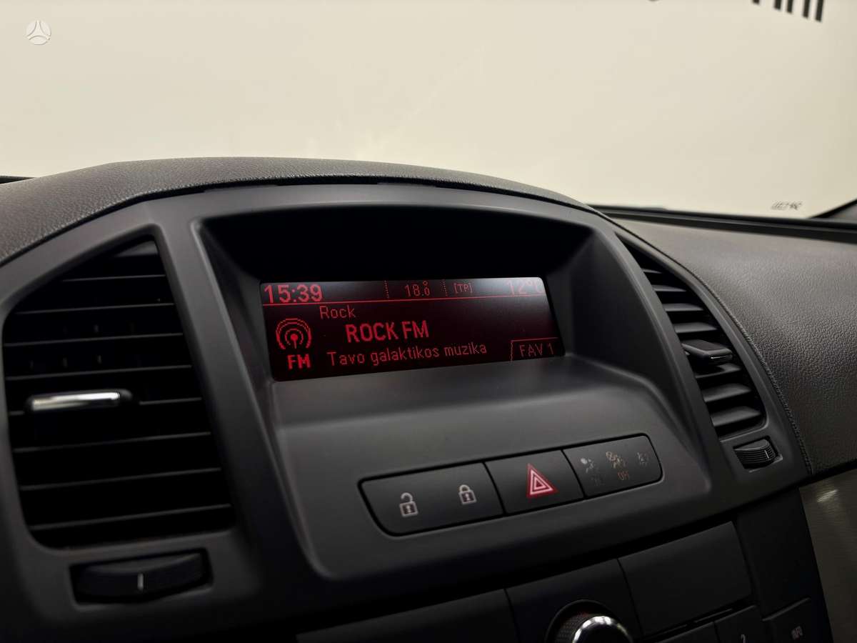 Opel Insignia, 2.0 l., Седан