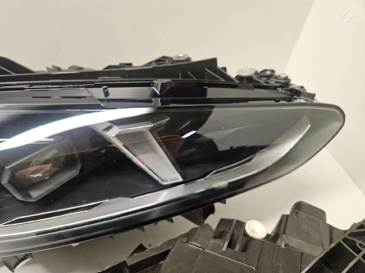 BMW 4 serija, 5A3B2F7  5A3B2F8, žibintai