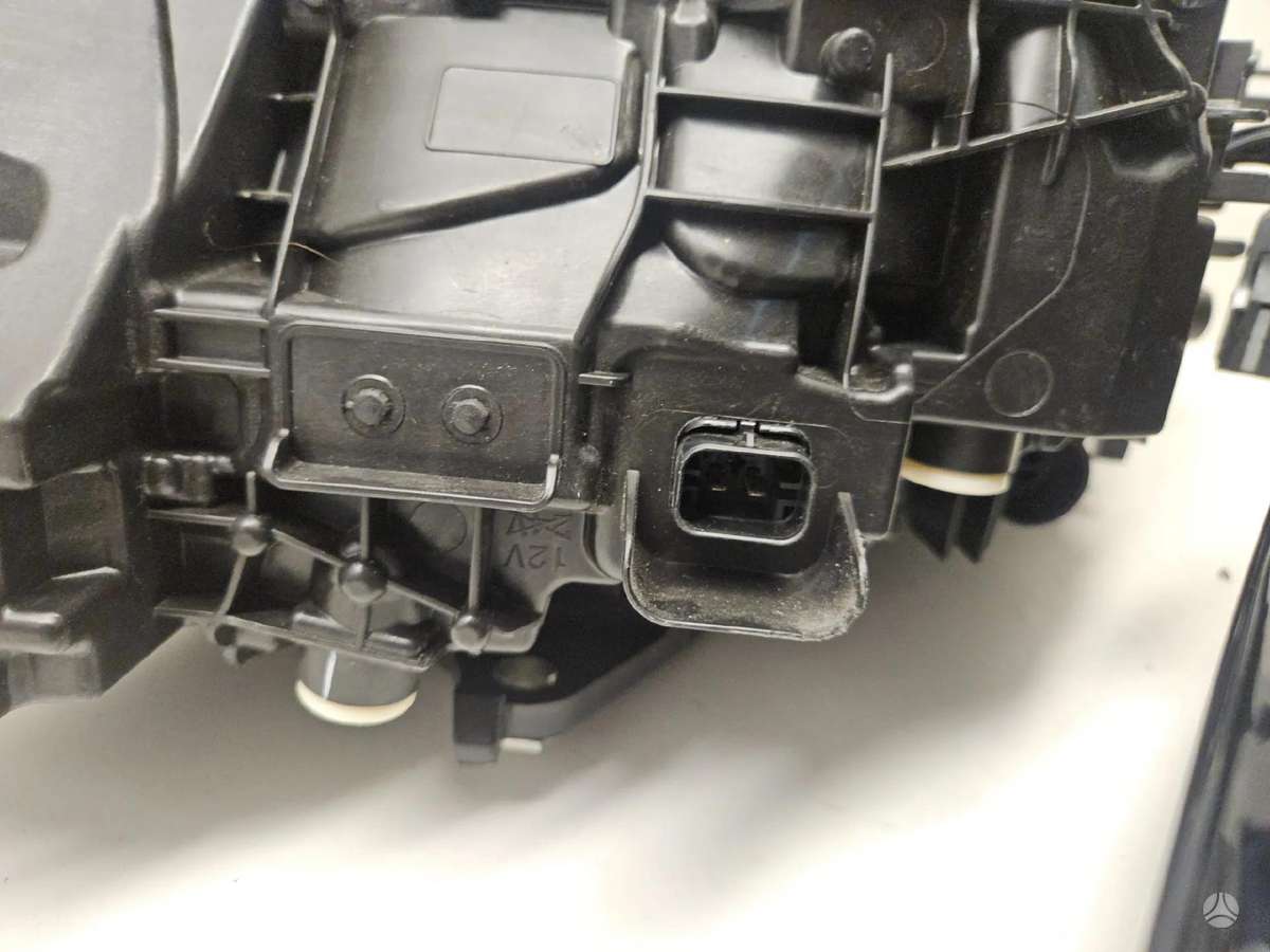 BMW 4 serija, 5A3B2F7  5A3B2F8, фары