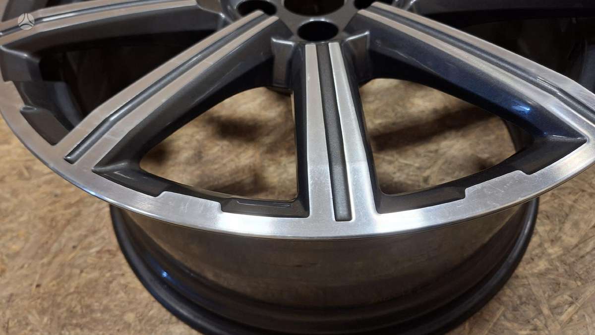 Audi Q7, 4M0601025, Cen29687