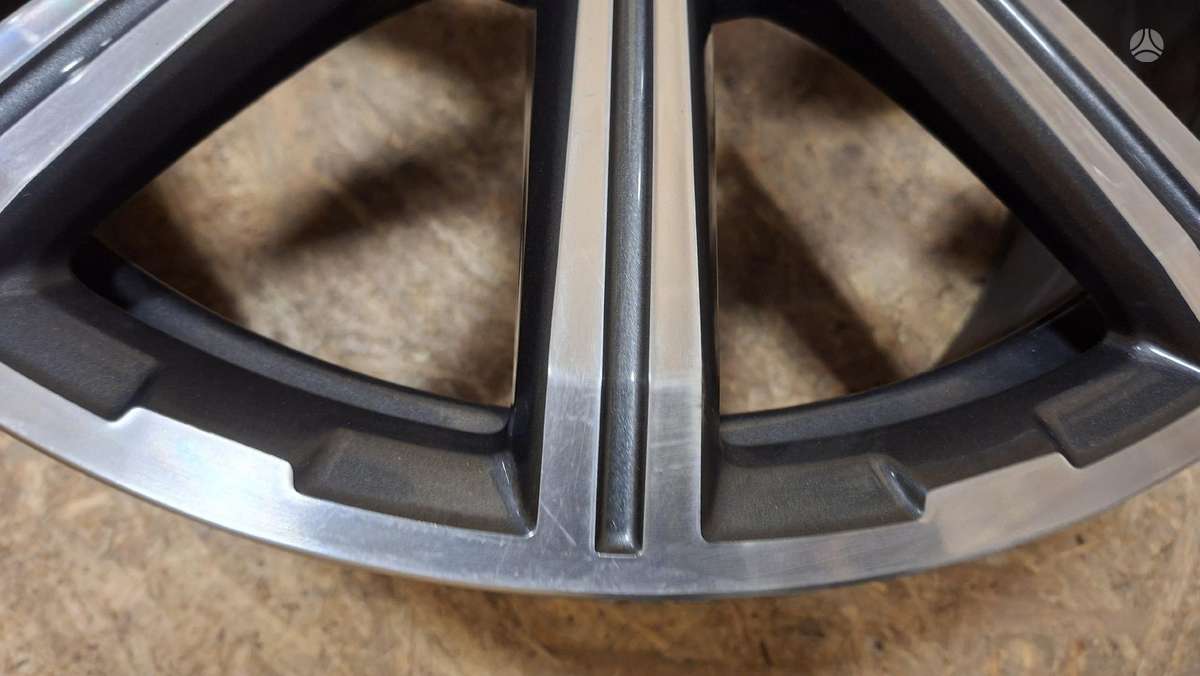Audi Q7, 4M0601025, Cen29687