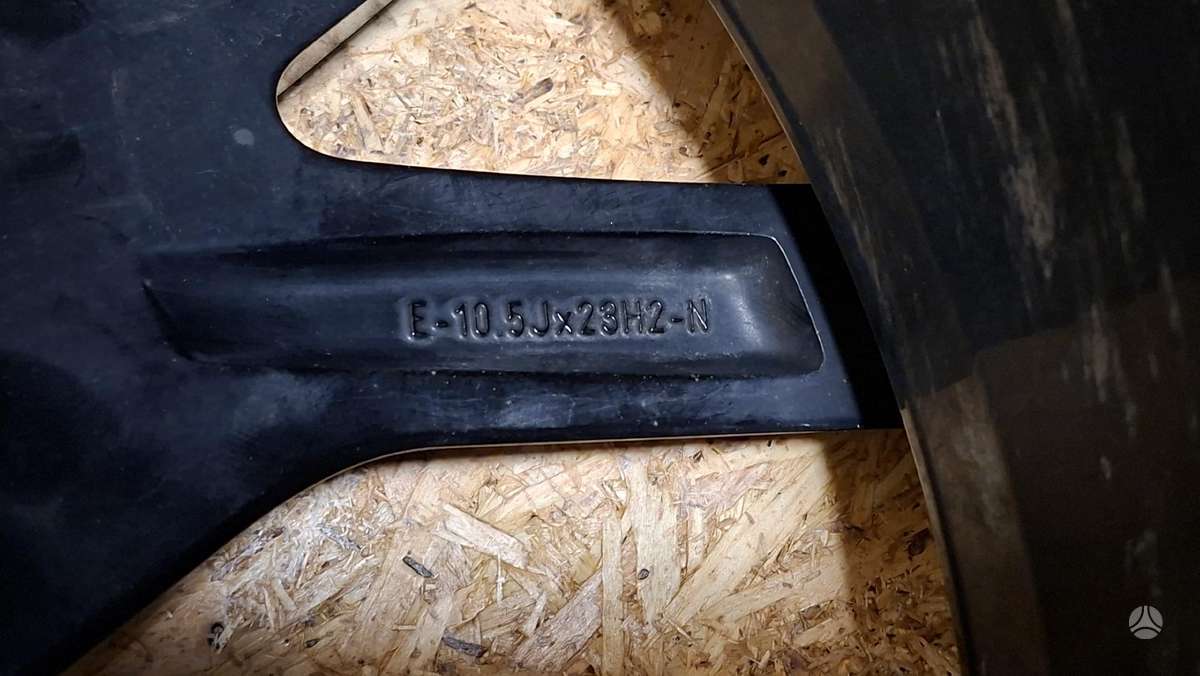 Audi Q8, 4M8601025, Cen29689
