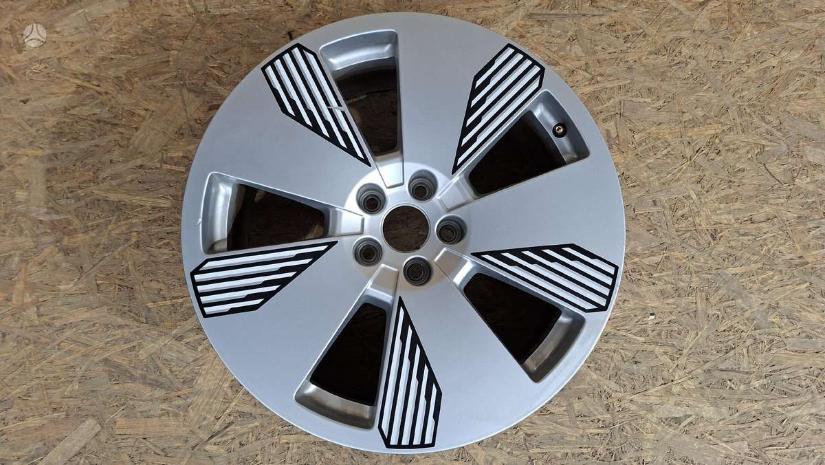 Audi Q8 e-tron, 4KE601025L, Cen29690