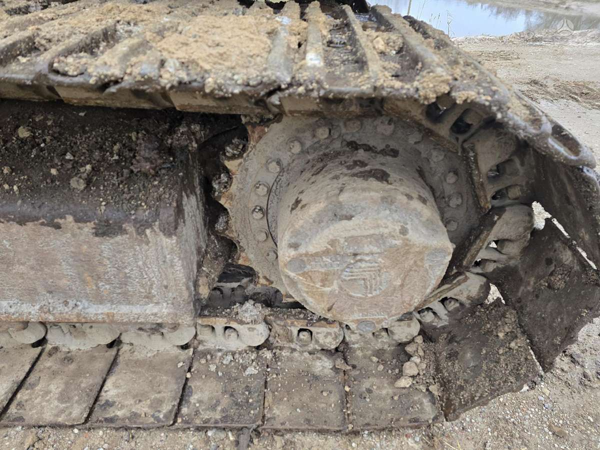 JCB JS210LC, ekskavatoriai