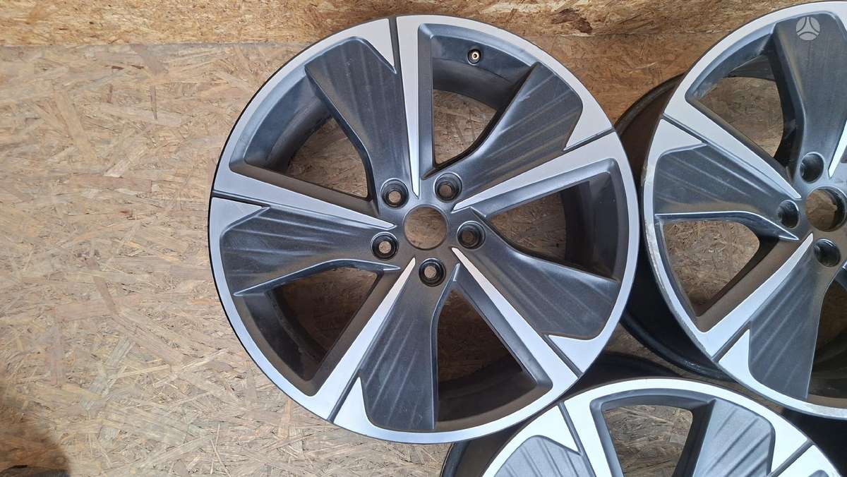 Cupra Formentor, 5FF601025N, Cen29704