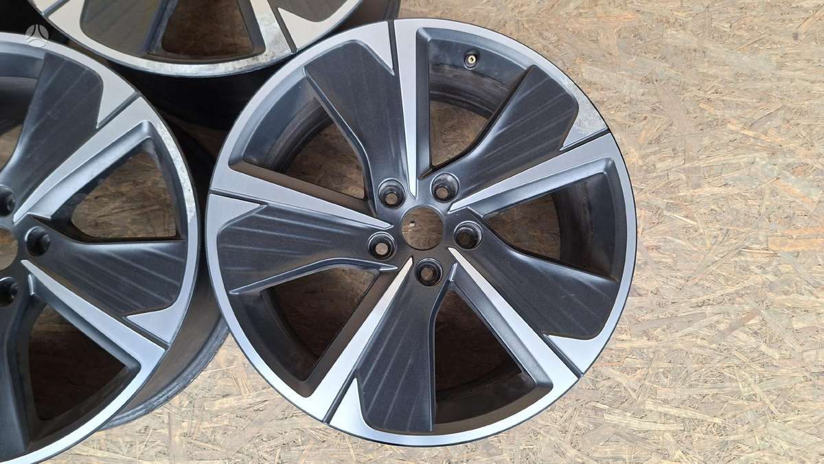 Cupra Formentor, 5FF601025N, Cen29704