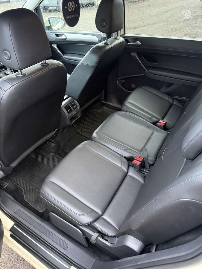 Volkswagen Touran, 2.0 l., Минивэн