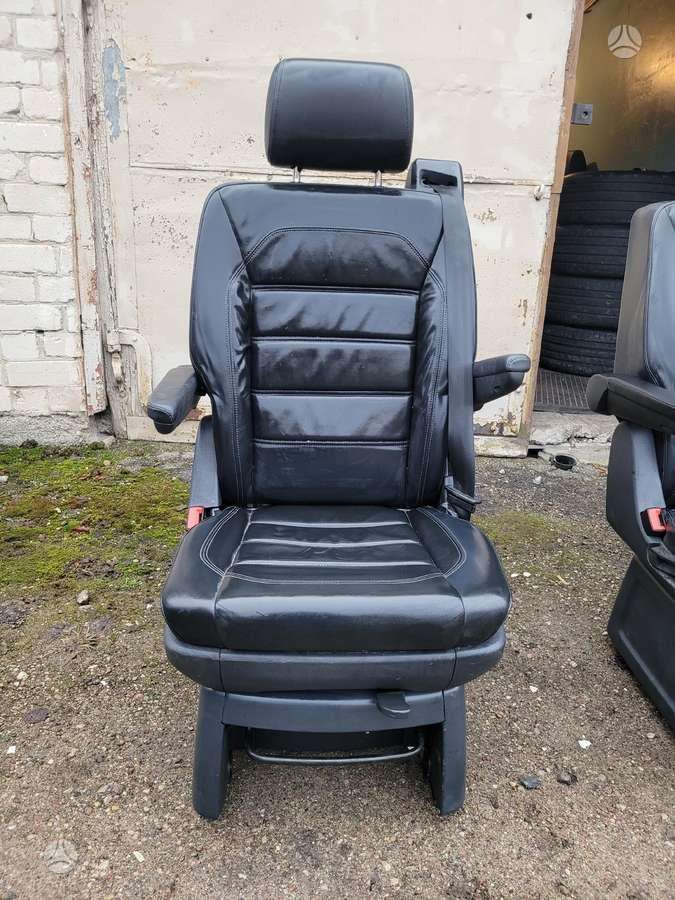 Volkswagen Multivan seats