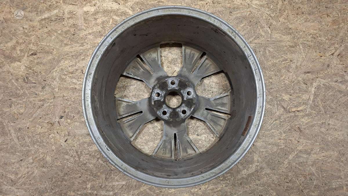 Volkswagen Passat Cen29779