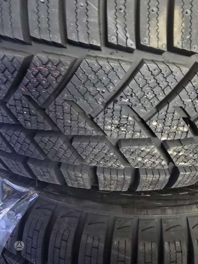 Sunny, winter 235/40 R18