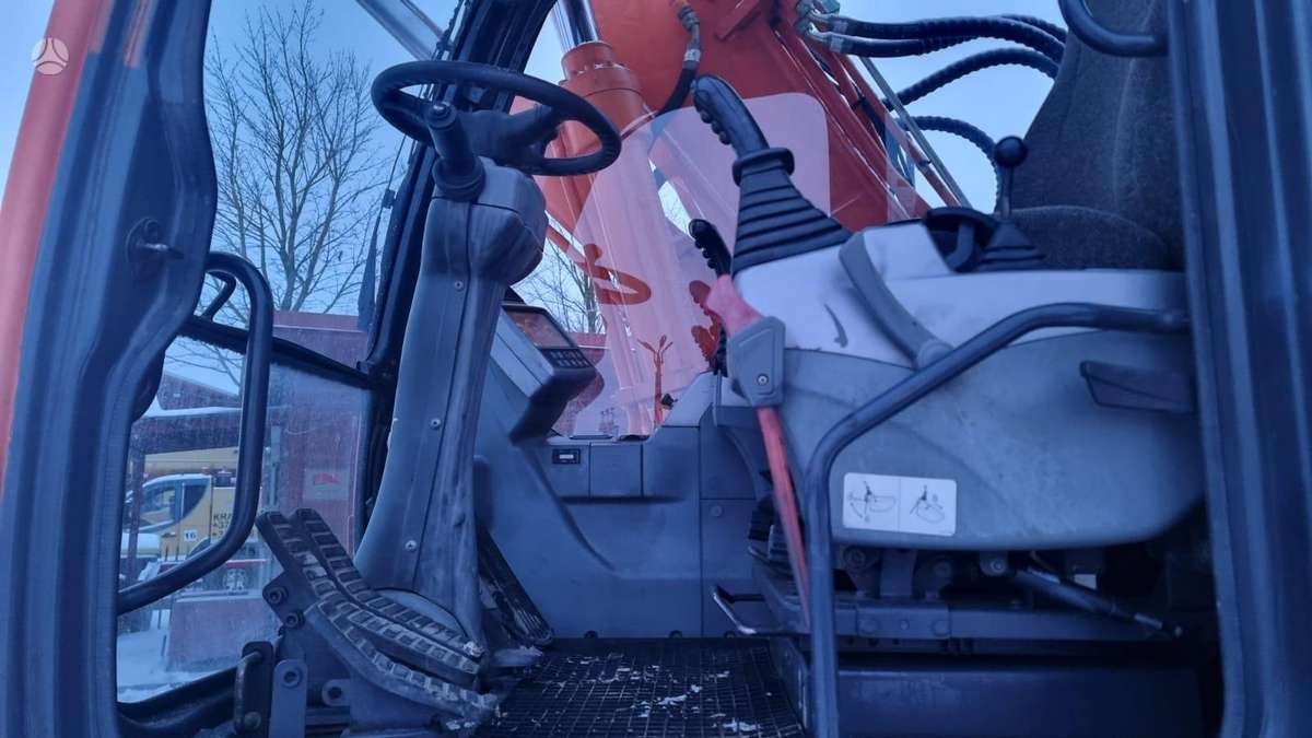 Doosan DX 170W + ROTO, экскаваторы