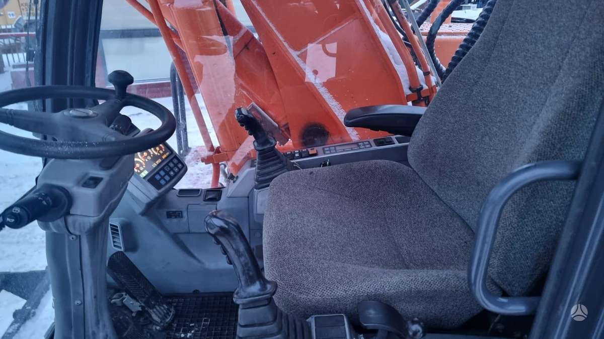 Doosan DX 170W + ROTO, экскаваторы