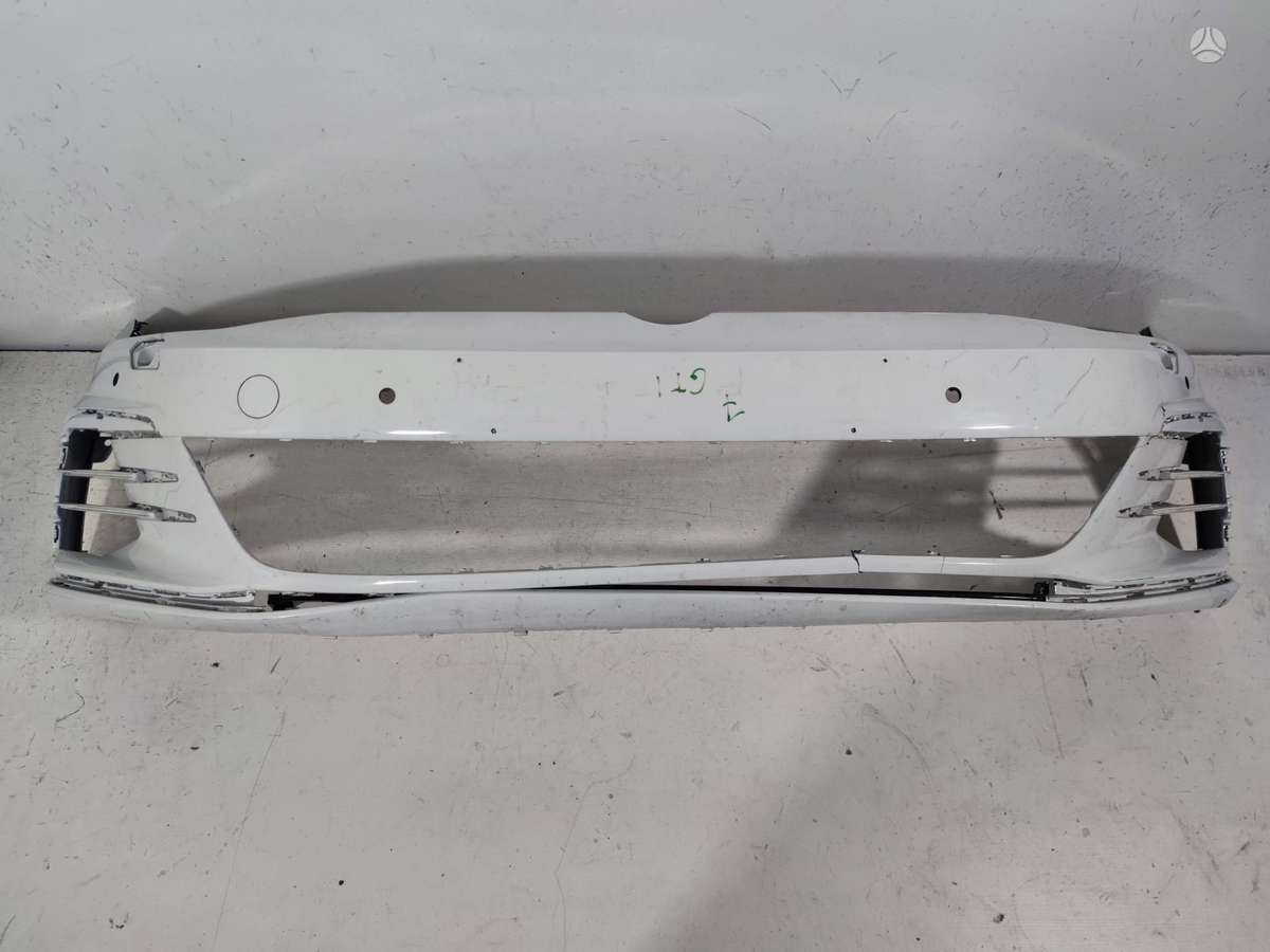Volkswagen Golf bamperi