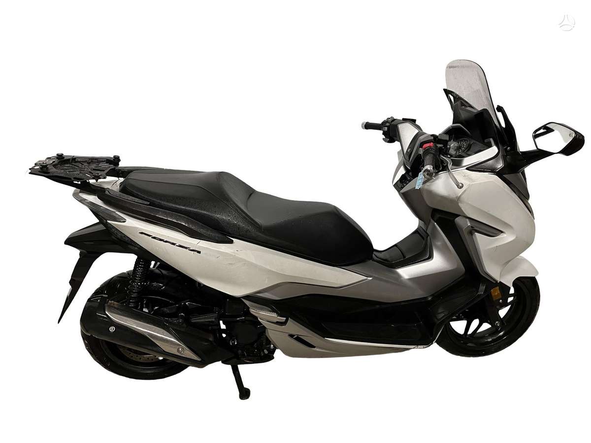Honda Forza, scooters / mopeds