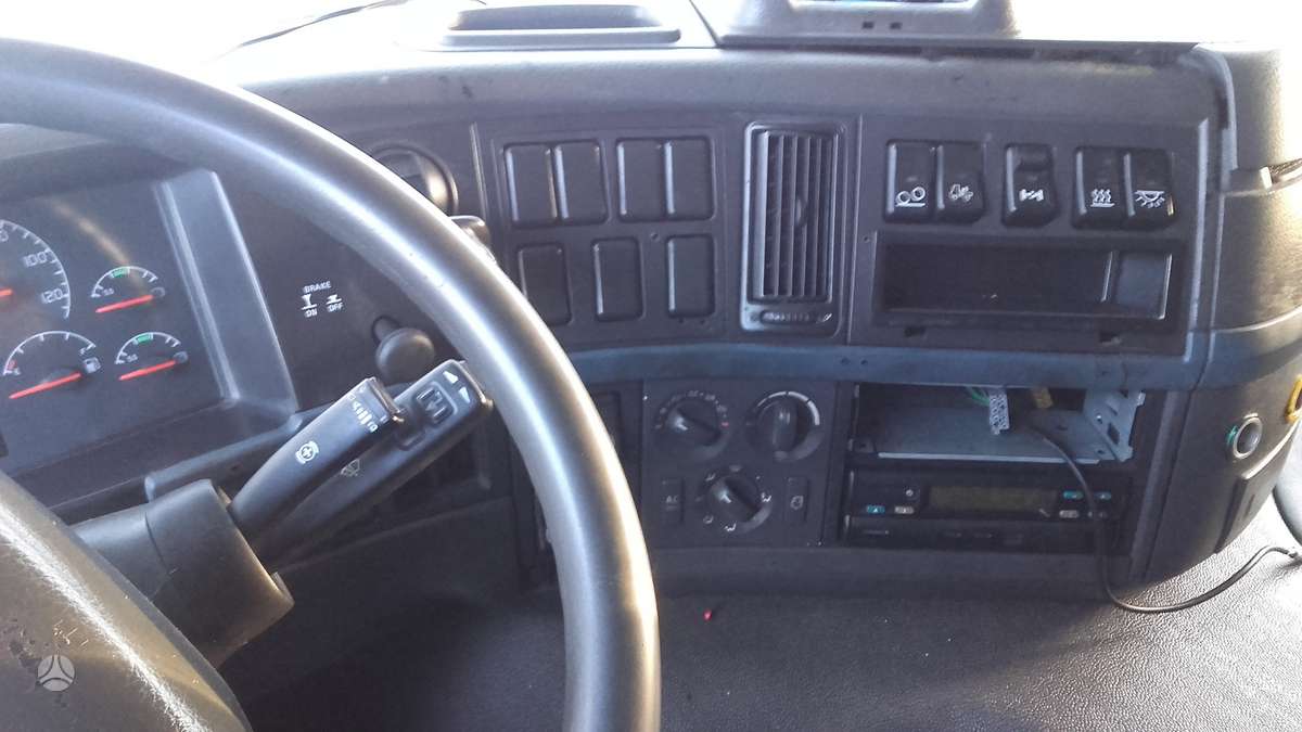 Volvo FM-12, sunkvežimiai