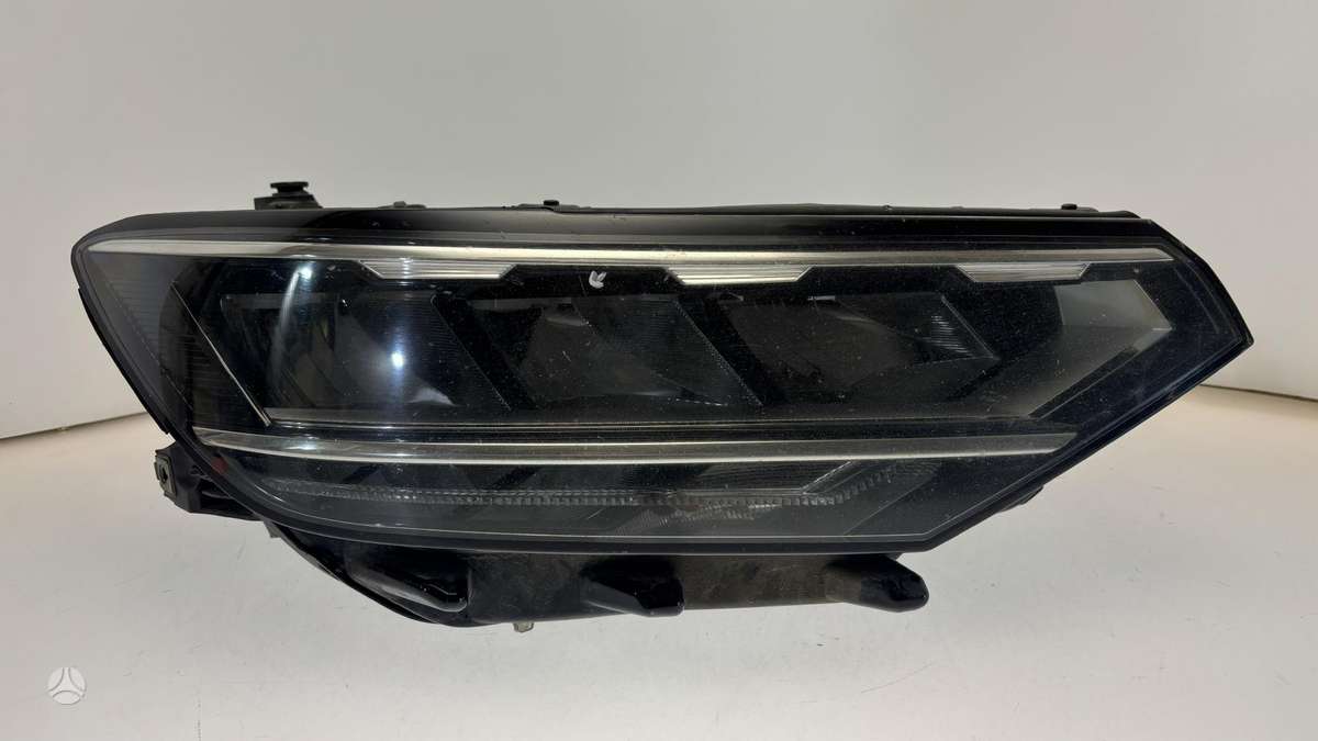 Volkswagen Passat, 3G1941036P, Cen30237