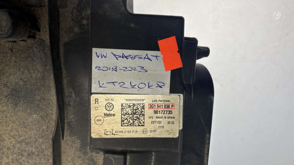 Volkswagen Passat, 3G1941036P, Cen30237