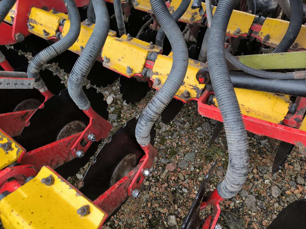 Vaderstad Rapid 400c, seeders, planters