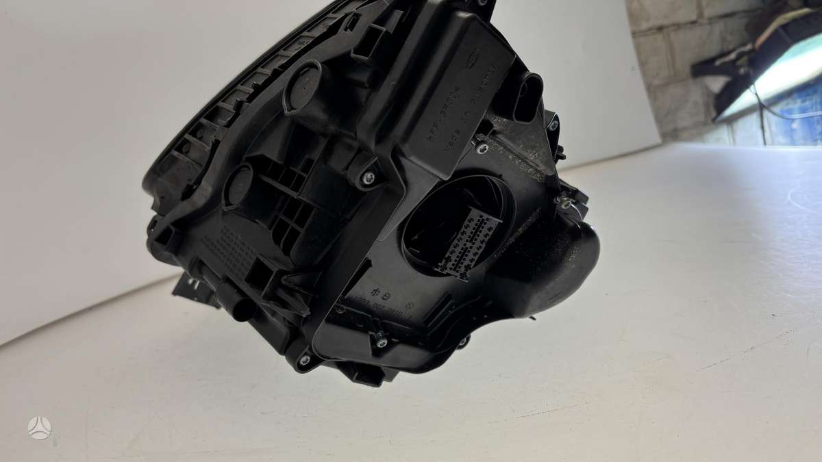 Audi Q8, 4M8941039, Cen30505