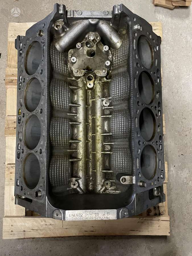 BMW M5, S63b44b, engine parts