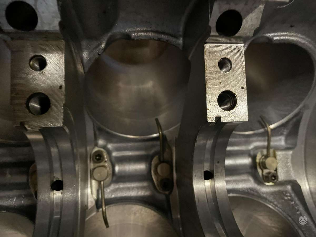 BMW M5, S63b44b, variklio detalės
