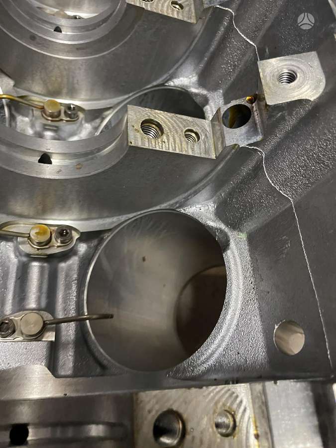 BMW M5, S63b44b, engine parts