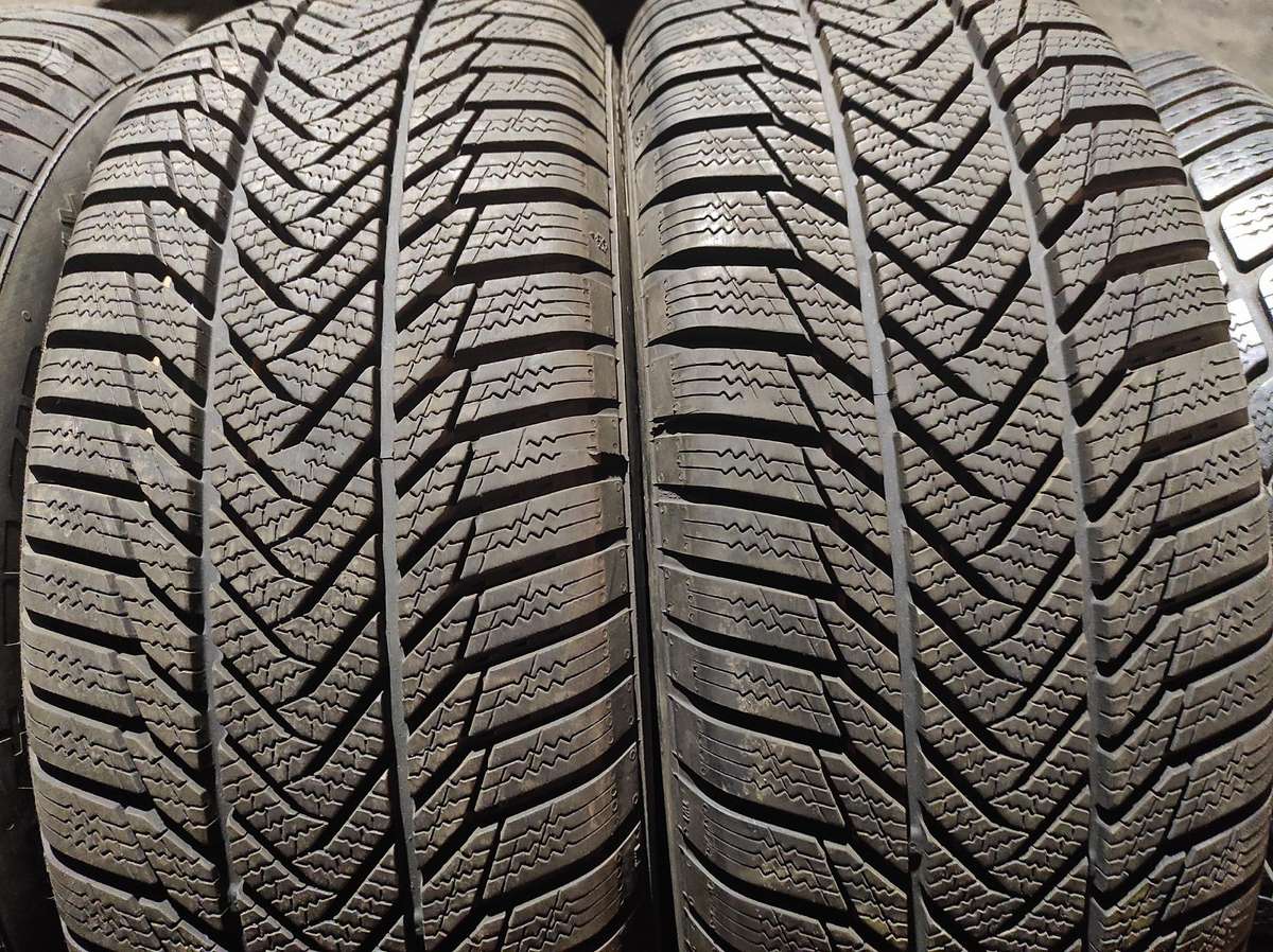 -Kita-, žieminės 215/60 R16