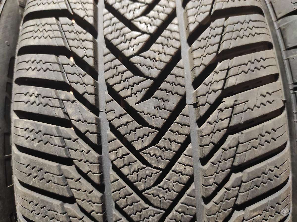 -Kita-, зимние 215/60 R16