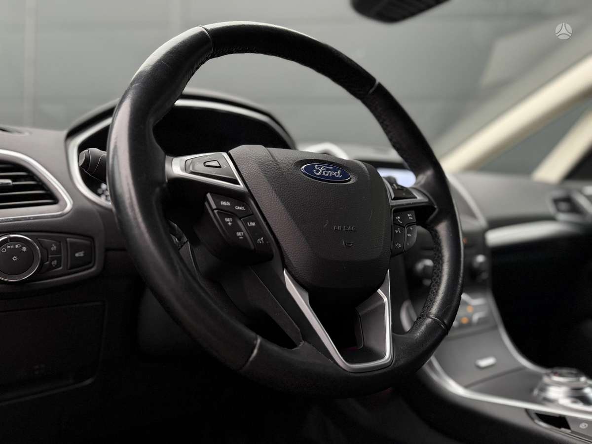 Ford S-MAX, Минивэн