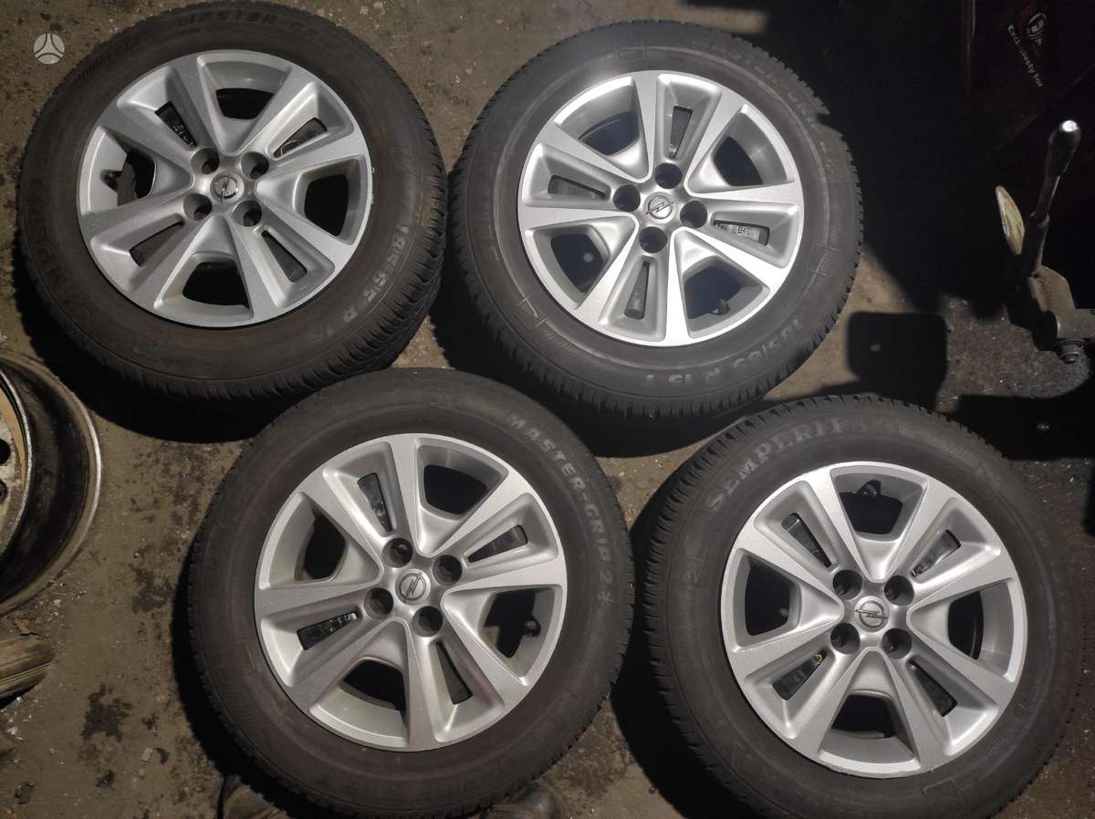 Opel, ratų gaubtai, R15