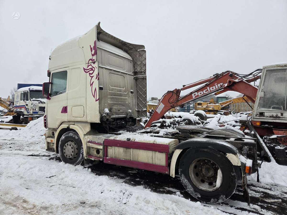 Scania 114L, semi-trailer trucks