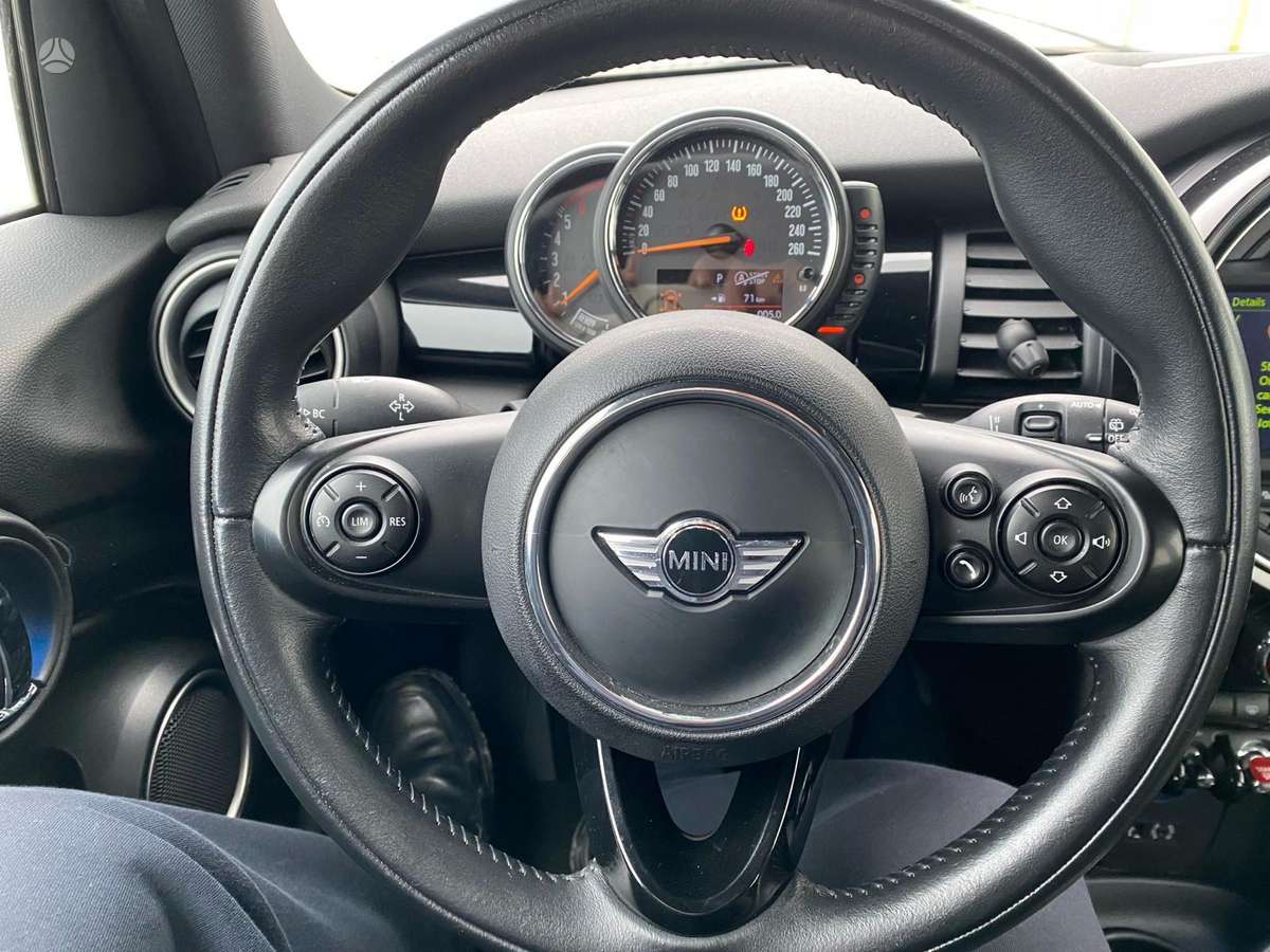 Mini Cooper SD, 2.0 l., hatchback