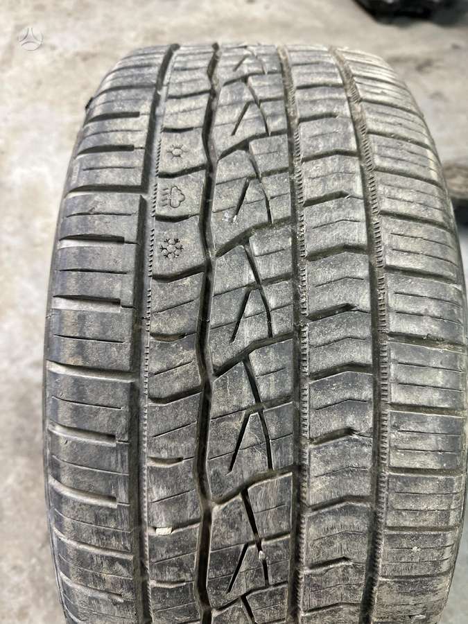 Continental, universalios 255/40 R19