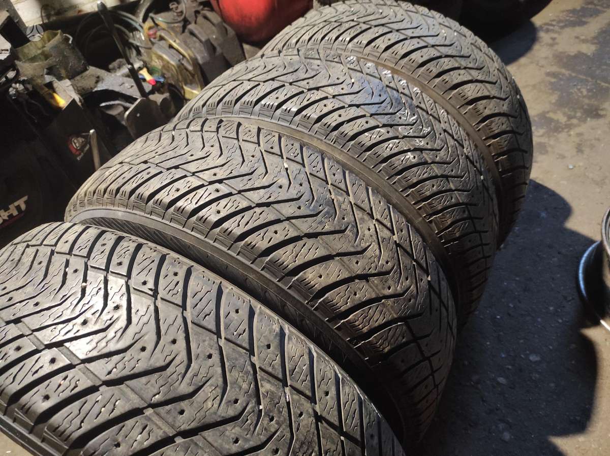 Semperit UniversaliosZiemines, зимние 235/60 R18