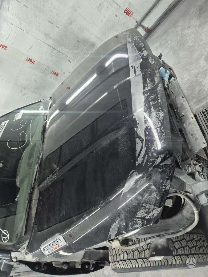 Dodge Ram крылья, фары