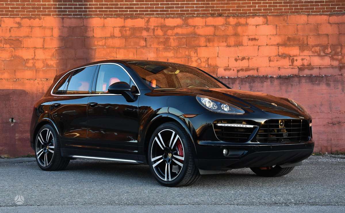 Porsche Cayenne dalimis. Cayenne gts europa