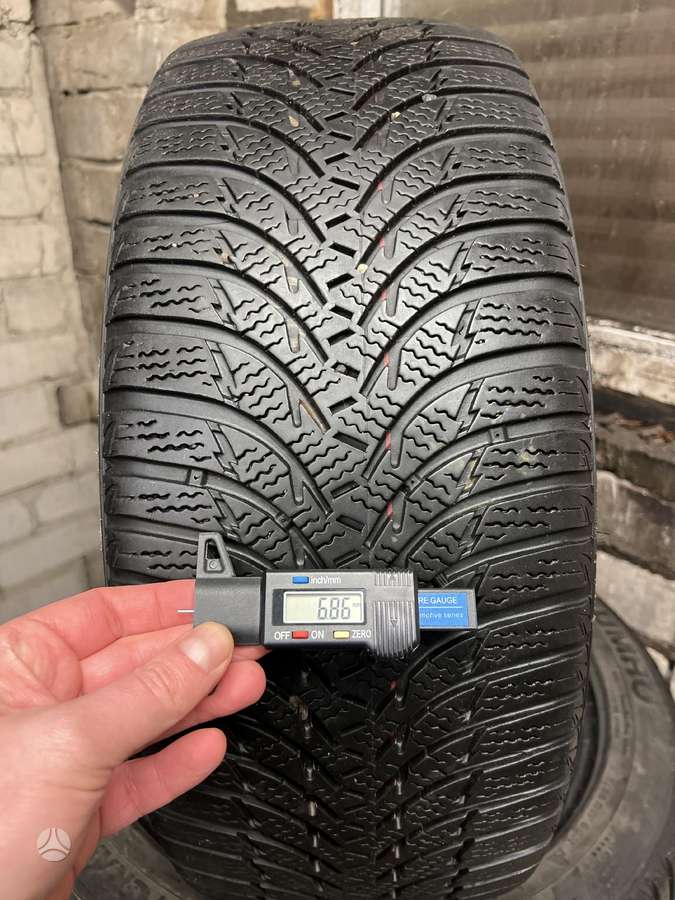 Kumho WinterCraft WP51, winter 215/50 R17