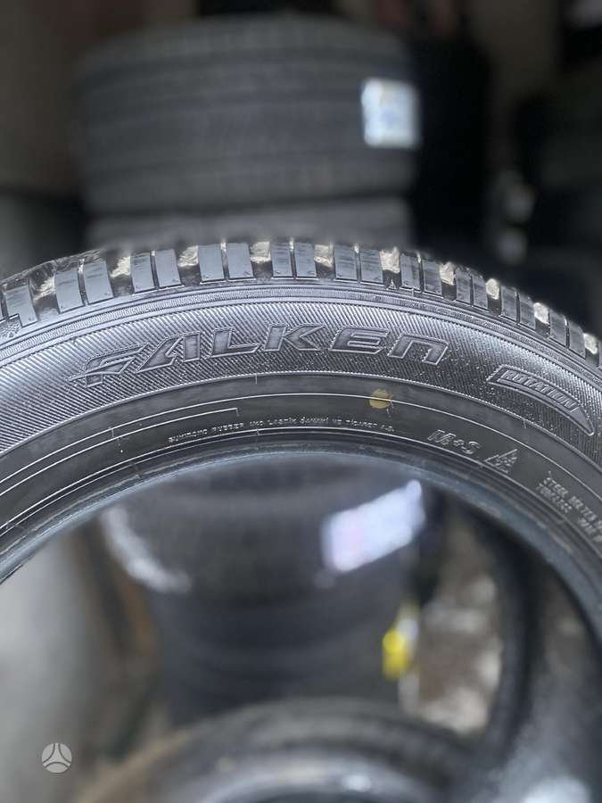 Falken, winter 215/60 R17